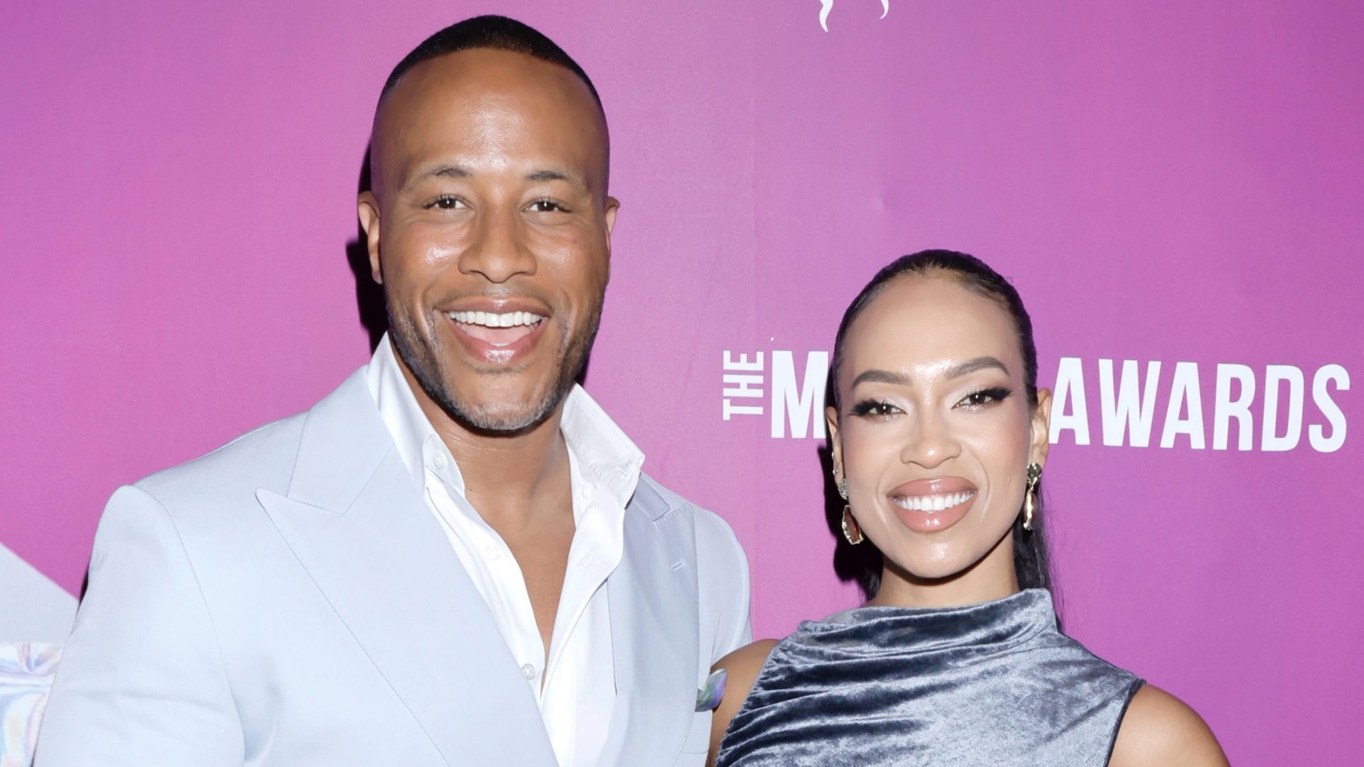 DeVon Franklin’s Sunset Proposal: Love in the Air and Mixed Reactions!