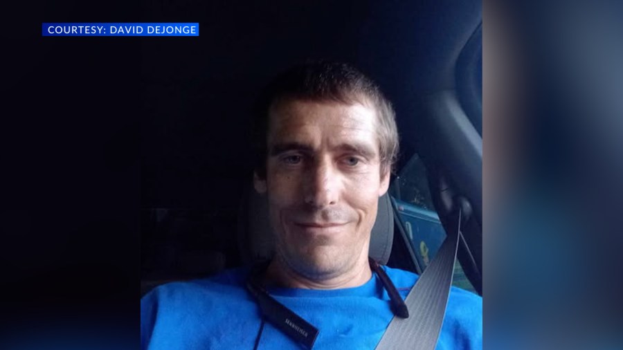 Search Intensifies for Missing Alabama Man After Family Boat Mishap