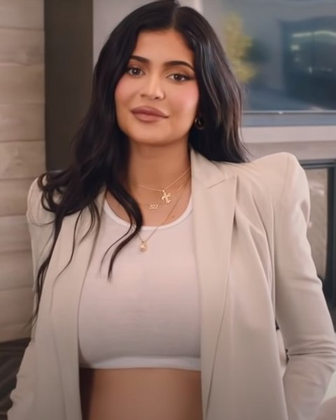 Kylie Jenner Steps Up for a Friend – Covers Funeral Costs for Jesus Guerrero