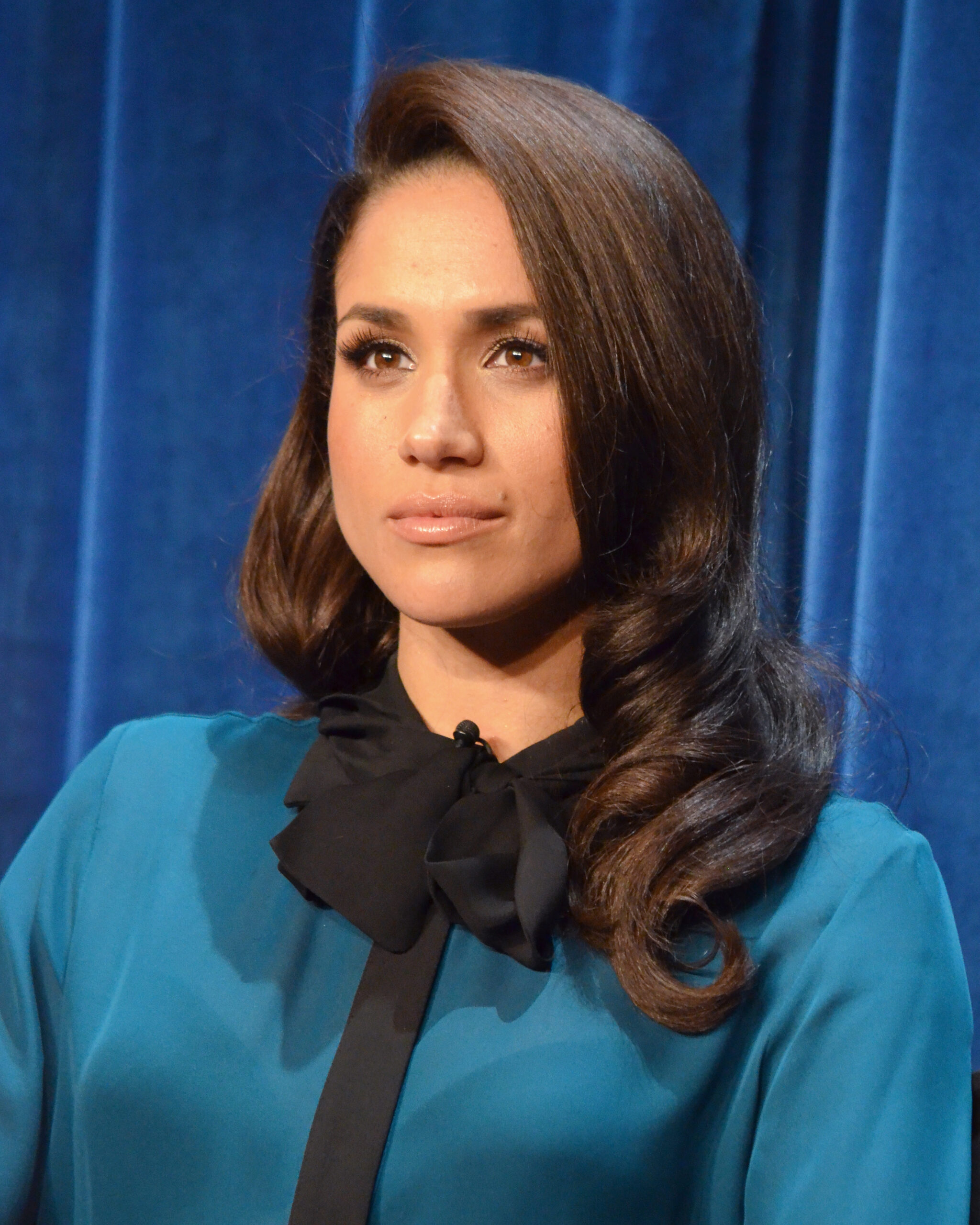 Meghan Markle’s Nostalgic Nod to Princess Diana in Cozy Weekend Look