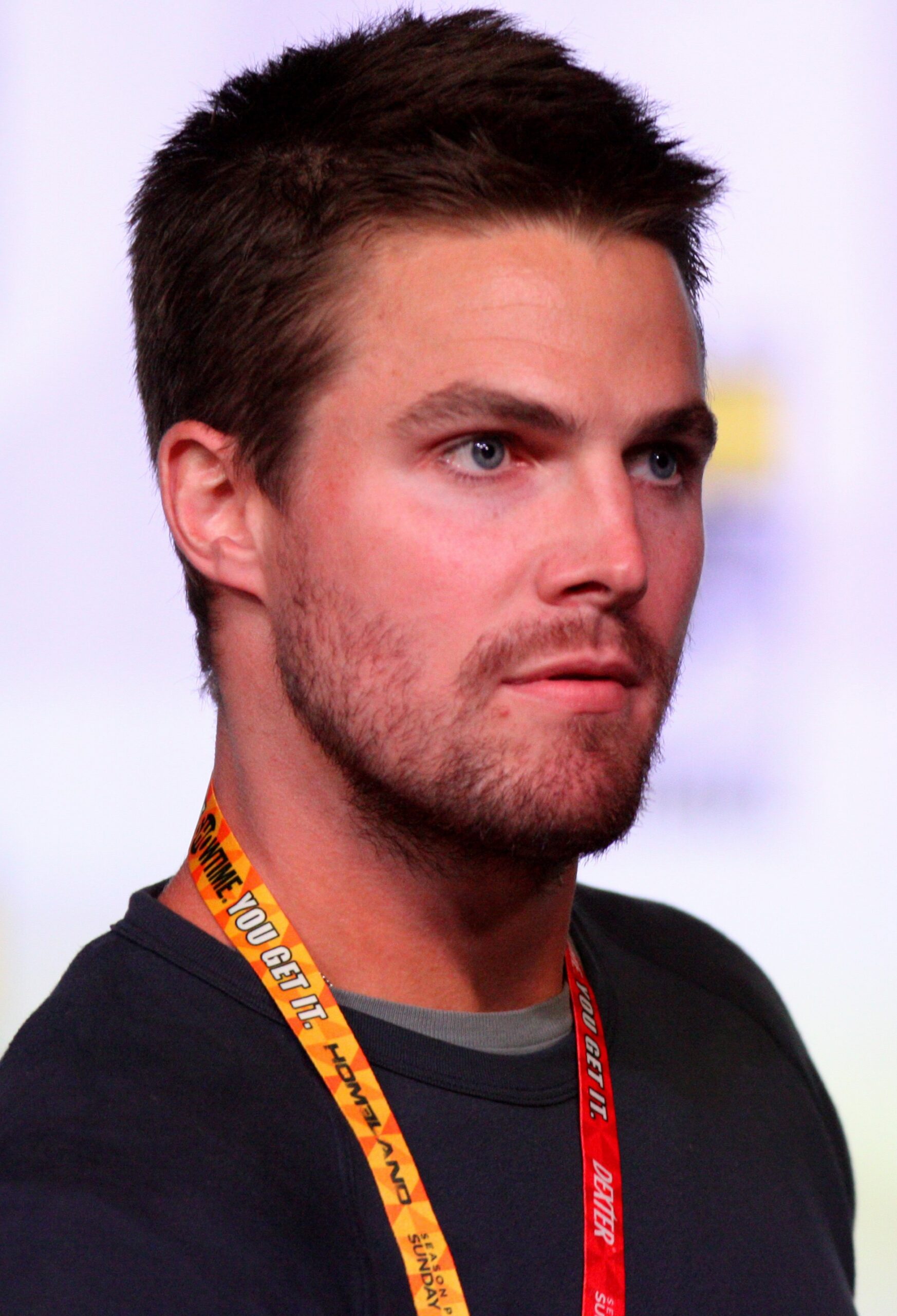 Suits LA: Stephen Amell Drops into Tinseltown with Familiar Faces