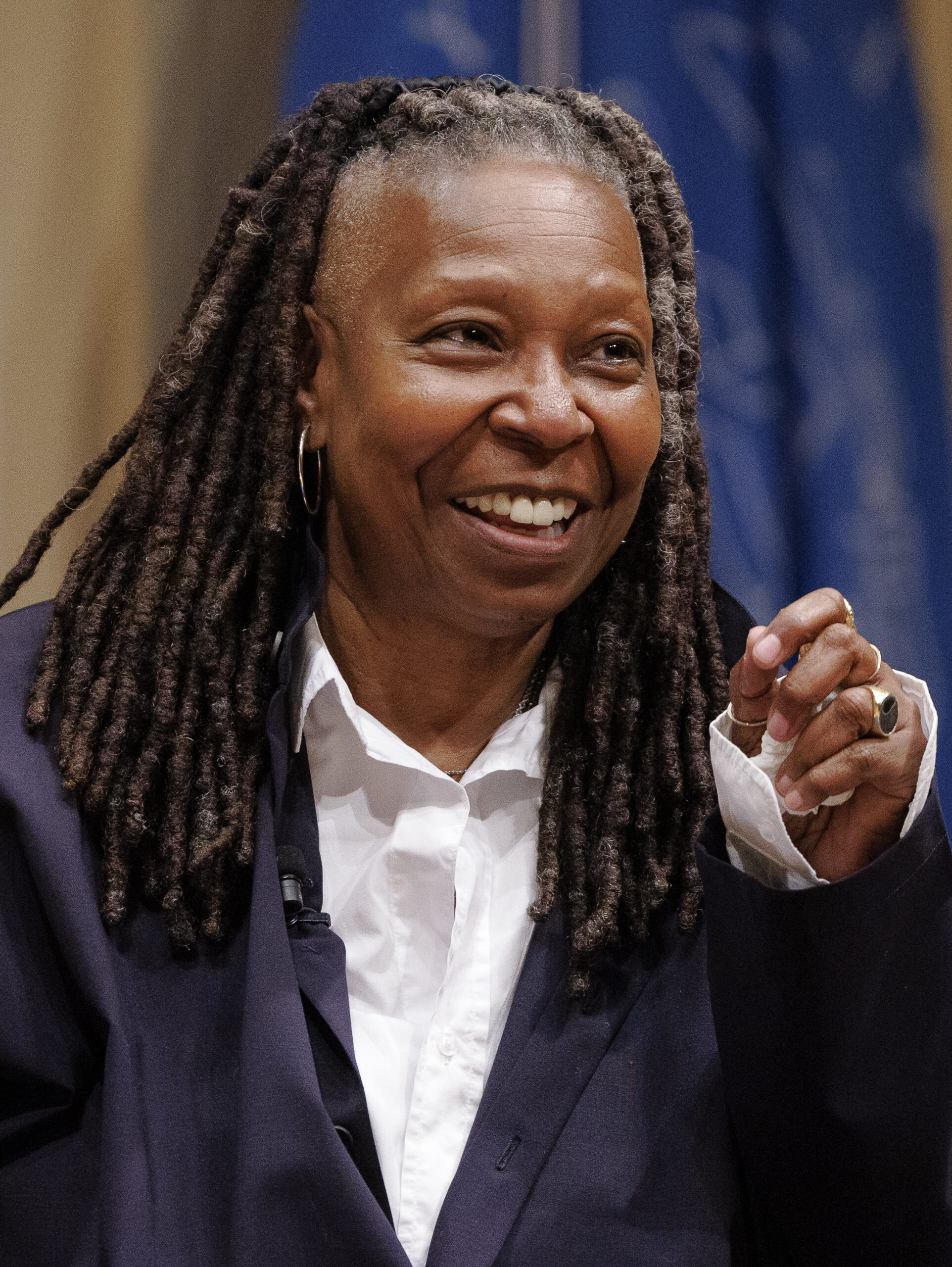 Whoopi Goldberg’s Hilarious Pen Fiasco on Live TV: The Great Sharpie Spill of ’23!