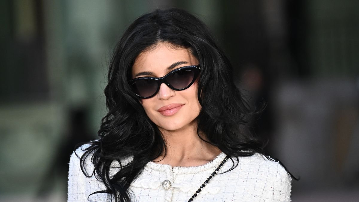 Kylie Jenner Struggles with Sleep After Losing Beloved Stylist Jesus Guerrero