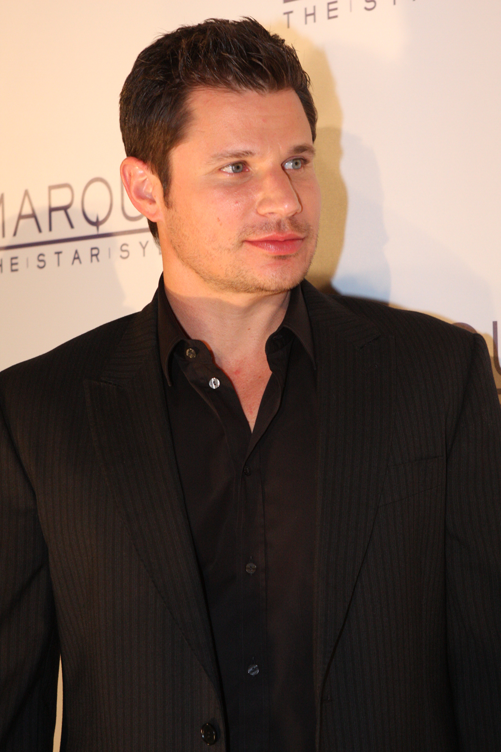 Nick & Vanessa Lachey Hype “Love Is Blind” Season 8 Reunion with Revealing Teasers
