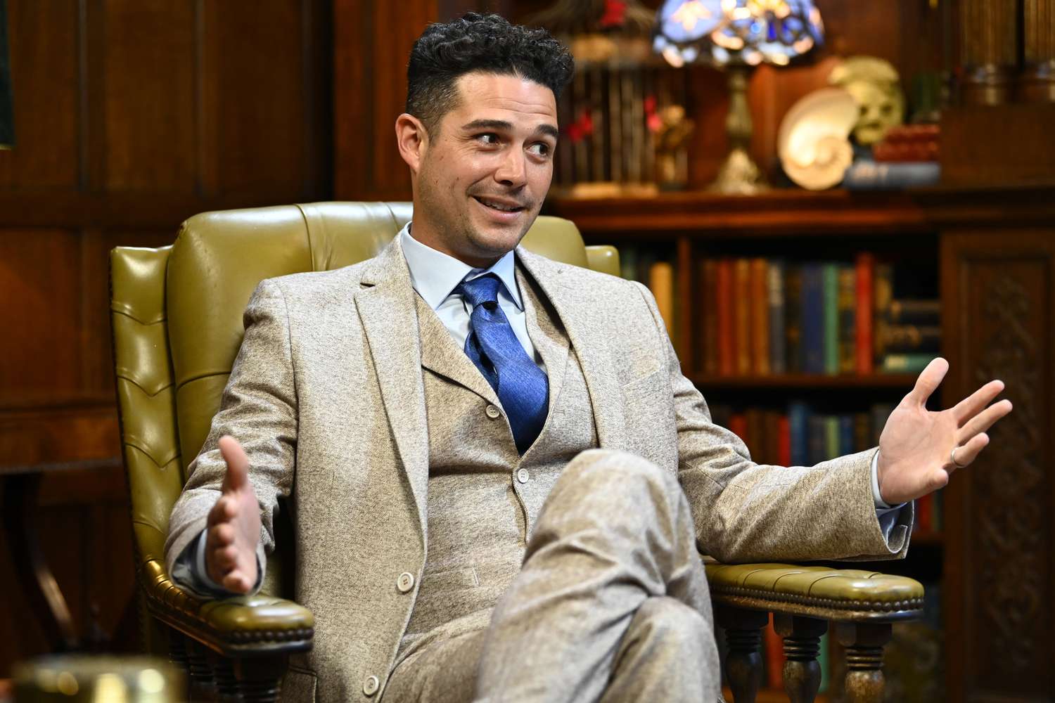 Sarah Hyland Cheers on Wells Adams Despite Early Exit from The Traitors