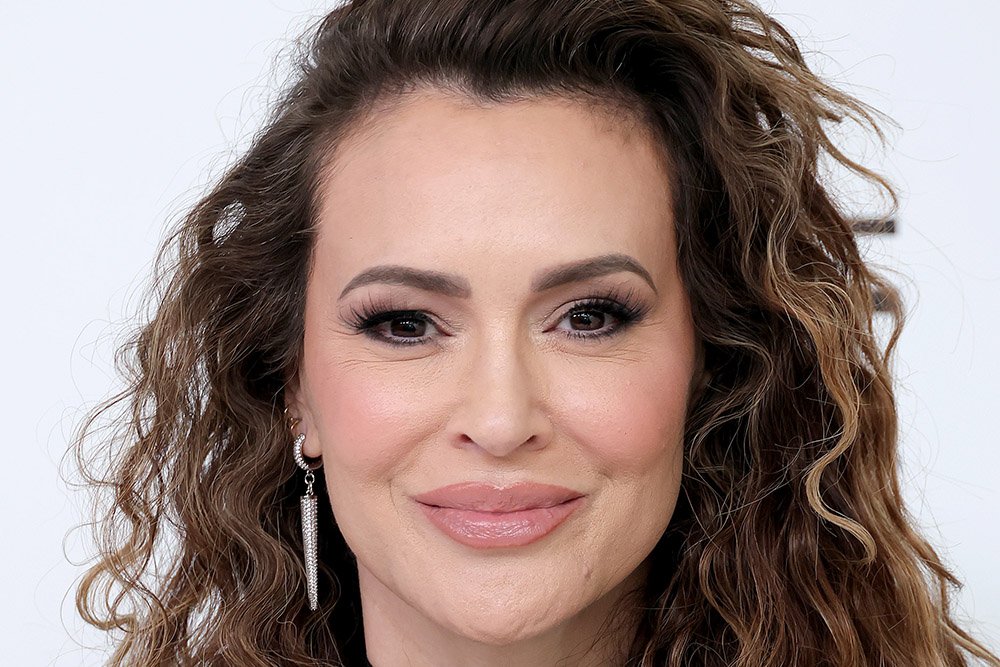 Alyssa Milano Steers into Comedy with Bobby Farrelly’s Driver’s Ed