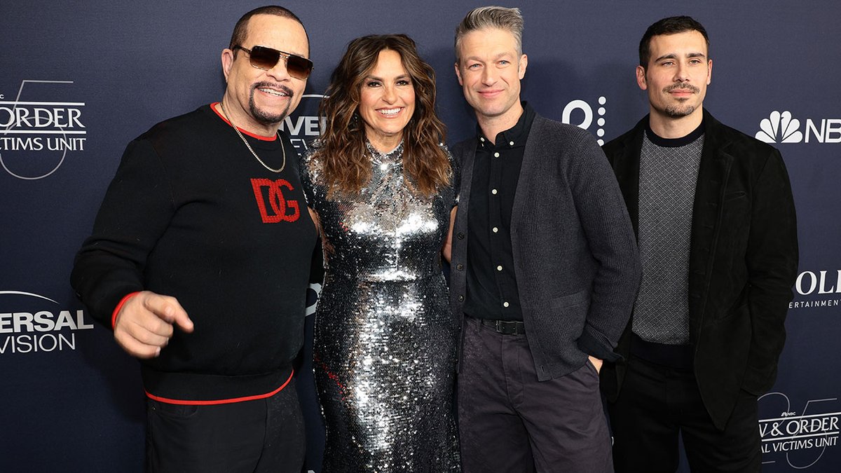 “Chilling Crossover Alert: ‘Law & Order’ and ‘SVU’ Unite for a High-Stakes Crime Drama”