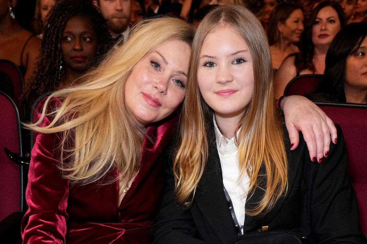 Christina Applegate Reveals Unimaginable Pain from MS-Related Gastrointestinal Issues