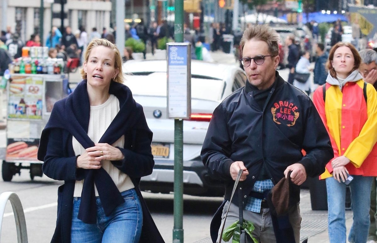Cupid Strikes at Chateau Marmont: The Leslie Bibb and Sam Rockwell Love Story