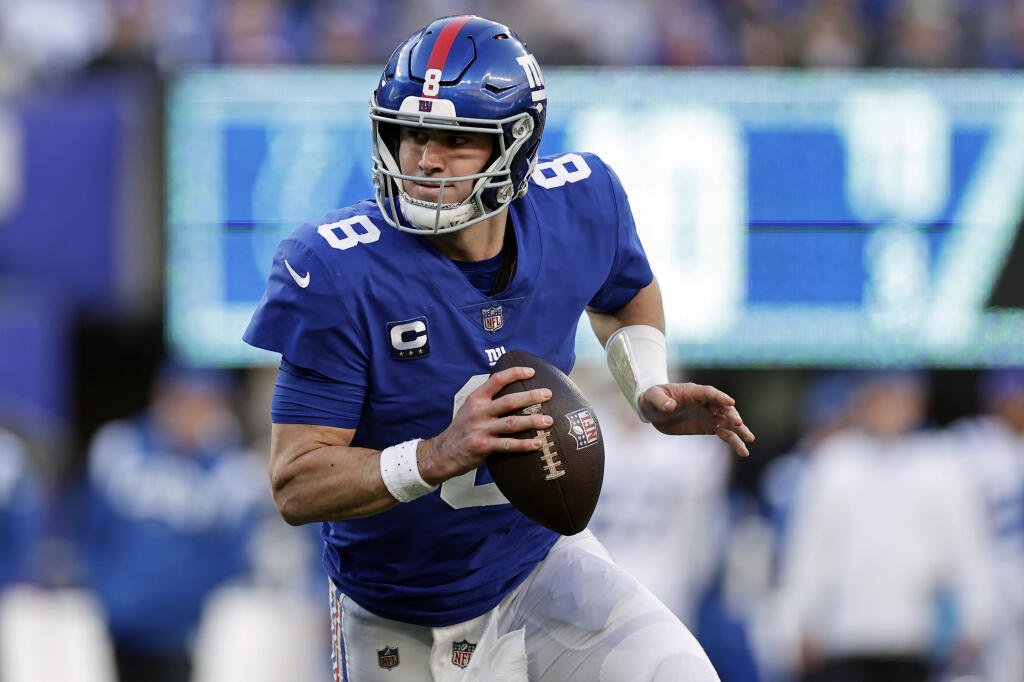 Daniel Jones Joins Colts: A Quarterback Controversy in the Making