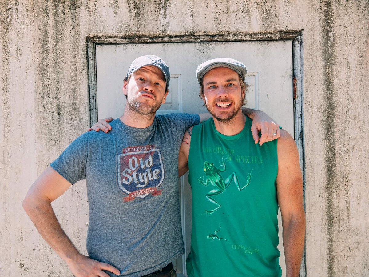 “Dax Shepard and Ike Barinholtz Get Real About Naked Parenting: What Their Kids Think”