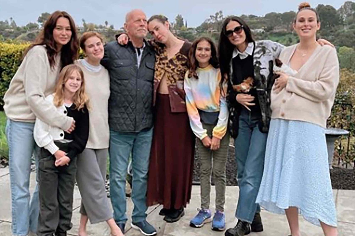 Demi Moore’s Oscar Buzz and Blended Family Love: A Modern Co-Parenting Story