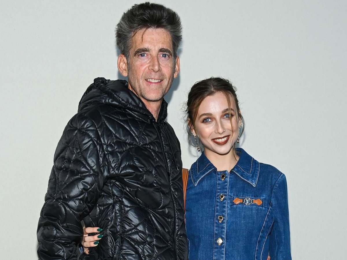 Emma Chamberlain Dazzles with a Daring Pixie Cut at the Oscars Afterparty