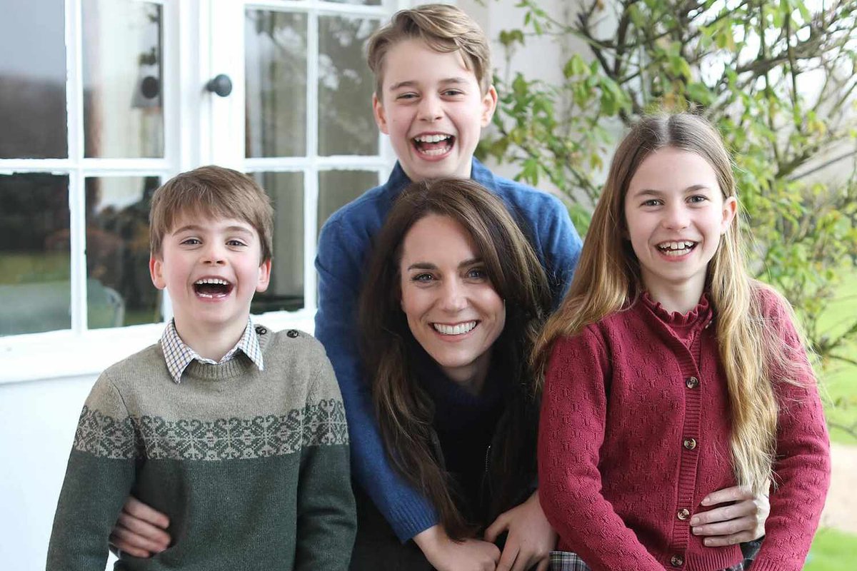 From Photoshop Fails to Heartfelt Messages: Kate Middleton’s Mother’s Day Transformation