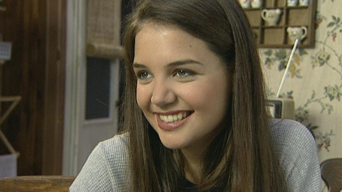 Joey Potter’s Iconic Home Hits the Auction Block—But You’ll Need a Moving Truck!