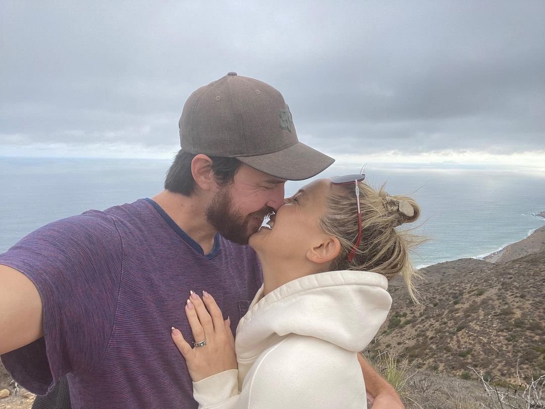 Kate Hudson Embraces the Freedom of Engagement Over Marriage