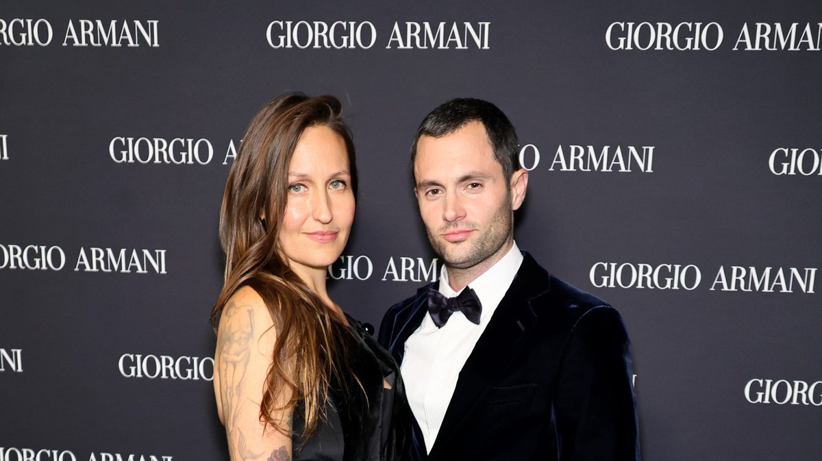 Penn Badgley and Domino Kirke Are Expecting Twins—Talk About a Plot Twist!