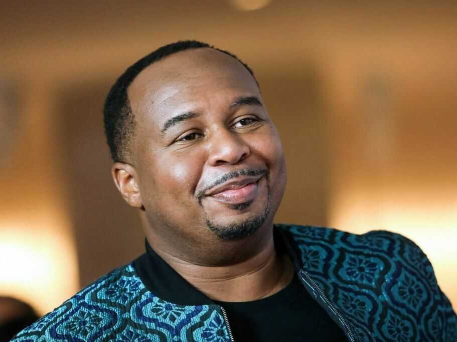 Roy Wood Jr. Takes the Stage as Host of the 2025 Peabody Awards