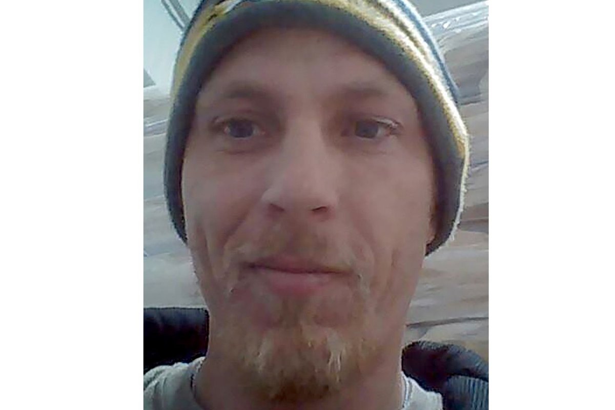 Tragic Kayaking Incident: Missing Man Found Just 300 Feet from Truman Reservoir Dock