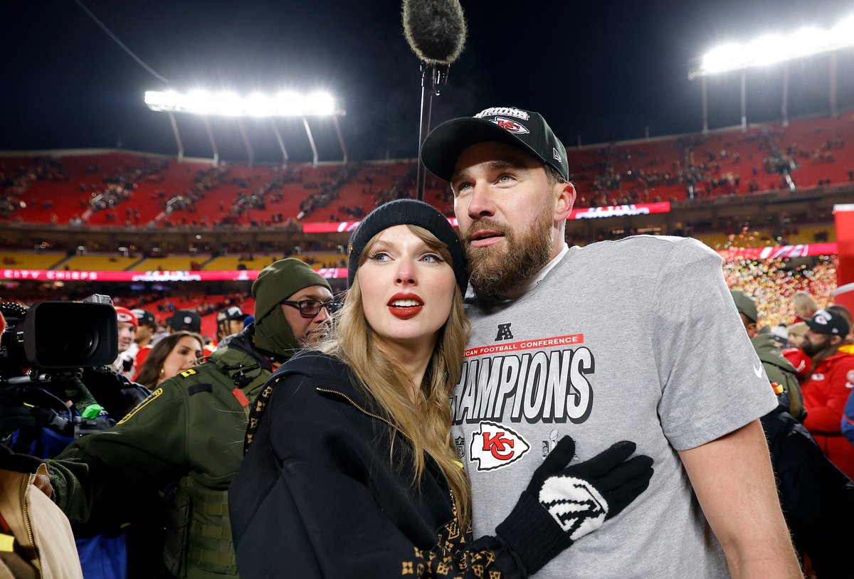 Travis Kelce Teases Knicks Game Outing with Taylor Swift