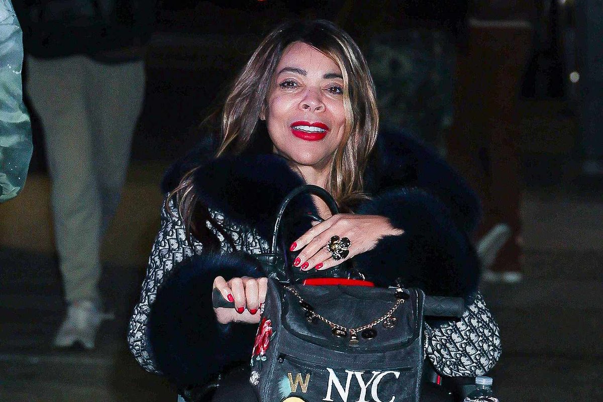 Wendy Williams Dines in Style, Dodges Court Questions in NYC