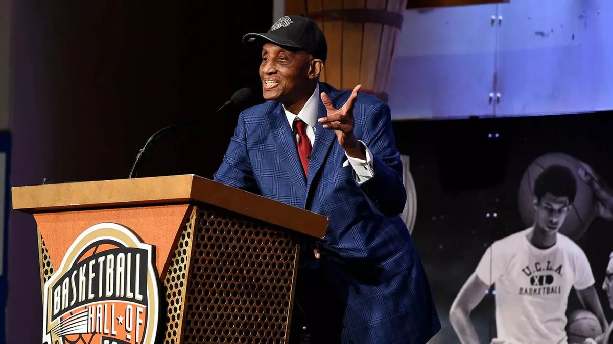 Basketball Royalty Falls: How Dick Barnett Revolutionized the New York Knicks Forever