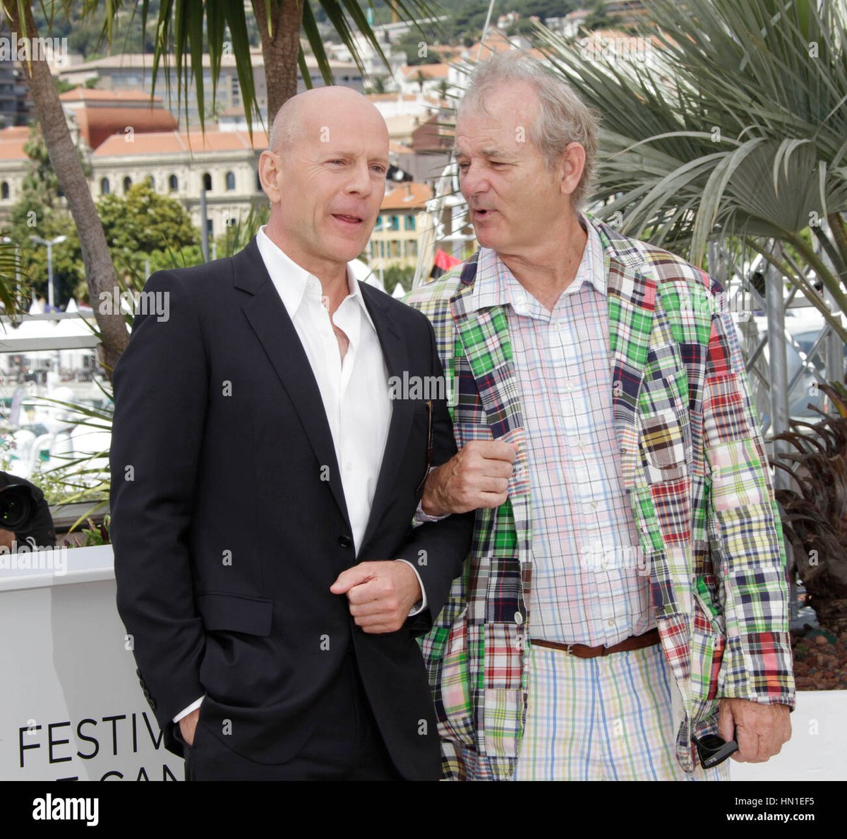 Bill Murray Reveals Bruce Willis’ Humble SNL Beginnings: A Heartwarming Tale