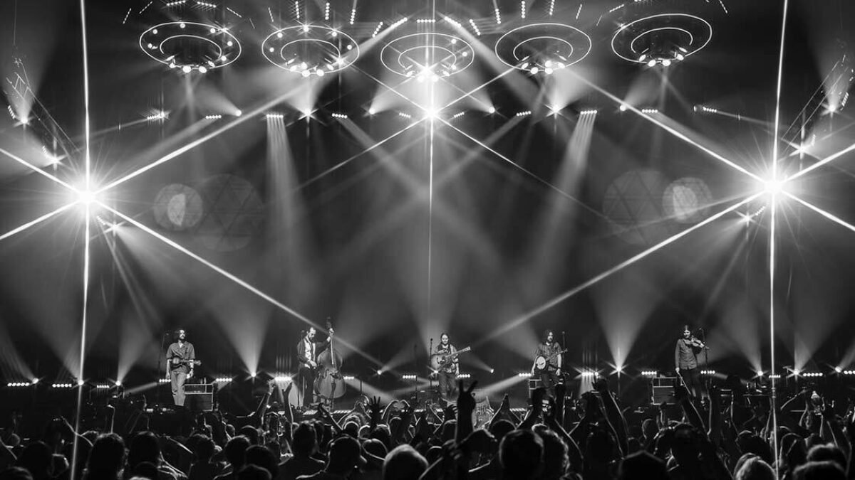 Billy Strings’ 2025 Tour: Get Your Tickets Now!