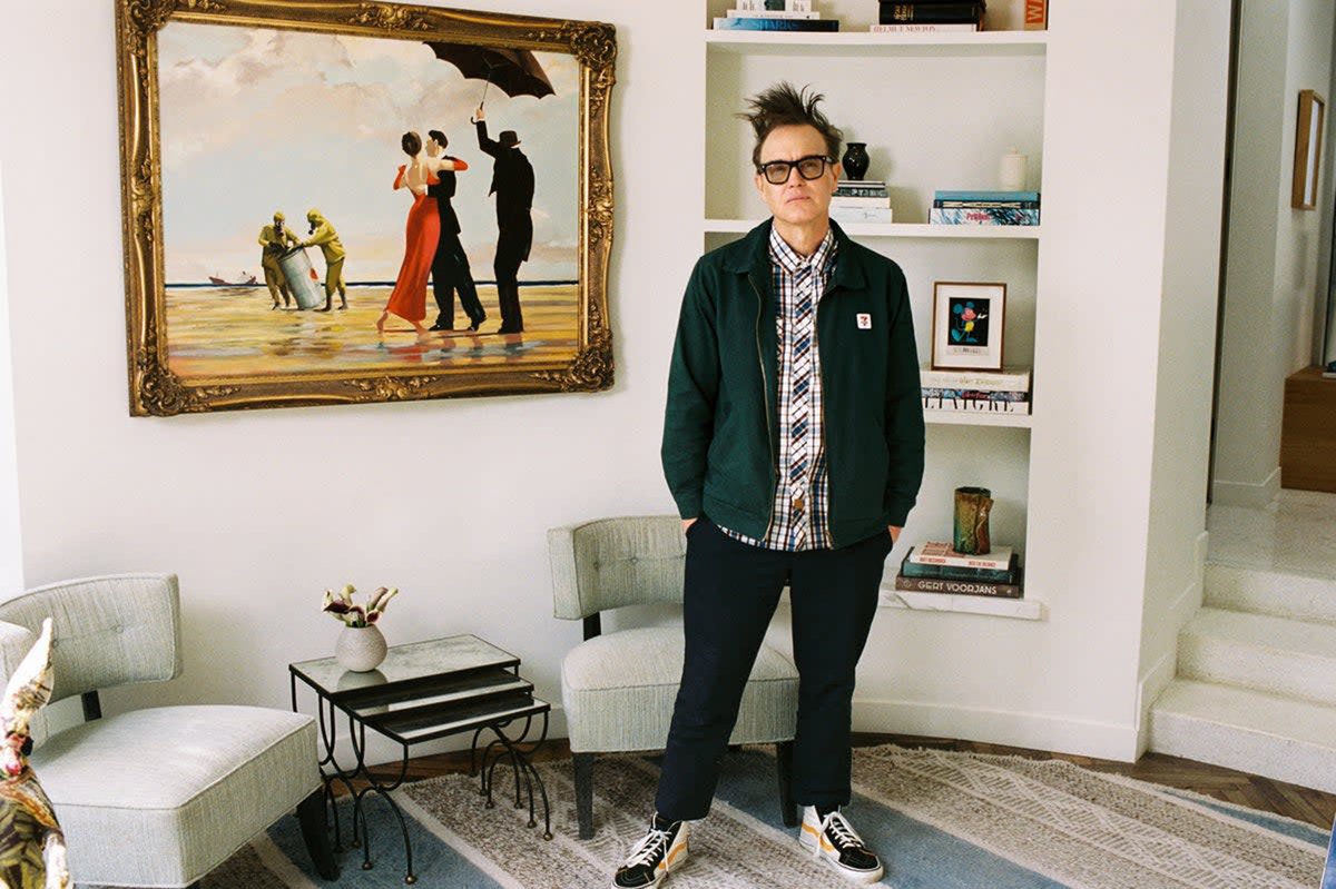 Blink-182’s Mark Hoppus Opens Up About Struggles After Band Split: A Tale of Resilience and Redemption