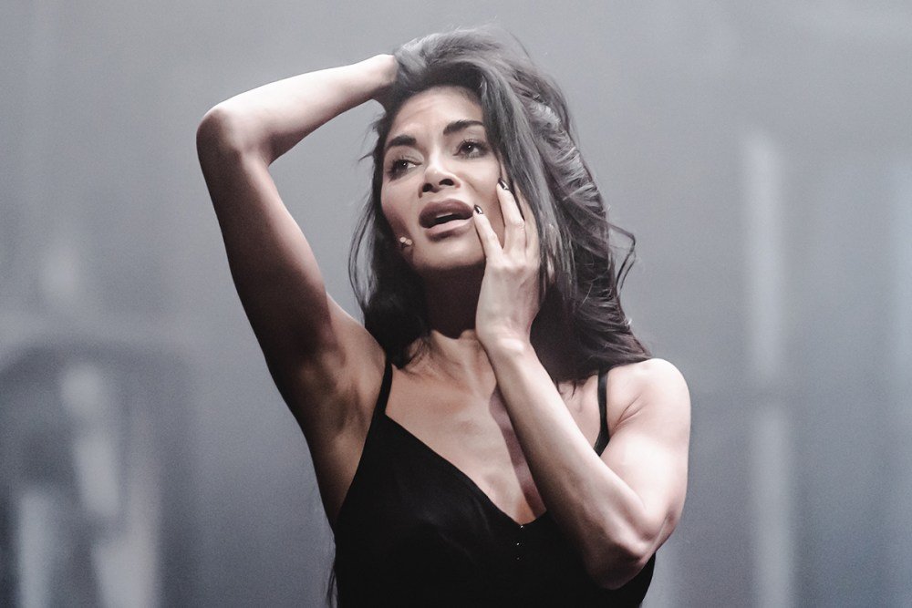 Broadway Drama Unfolds: Nicole Scherzinger’s Bullhorn Serenade Saves Sunset Blvd. Performance