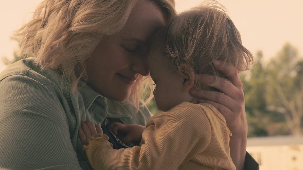 Elisabeth Moss: Motherhood, Honesty, and the Journey Beyond