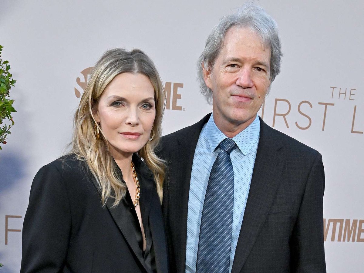 From Grocery Checkout to Iconic Actress: Michelle Pfeiffer’s Chilly First Hollywood Moment Revealed