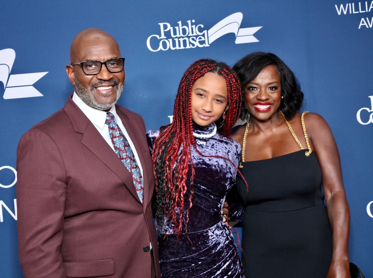 Hollywood Power Couple’s Financial Transparency: When Love Meets Low Credit