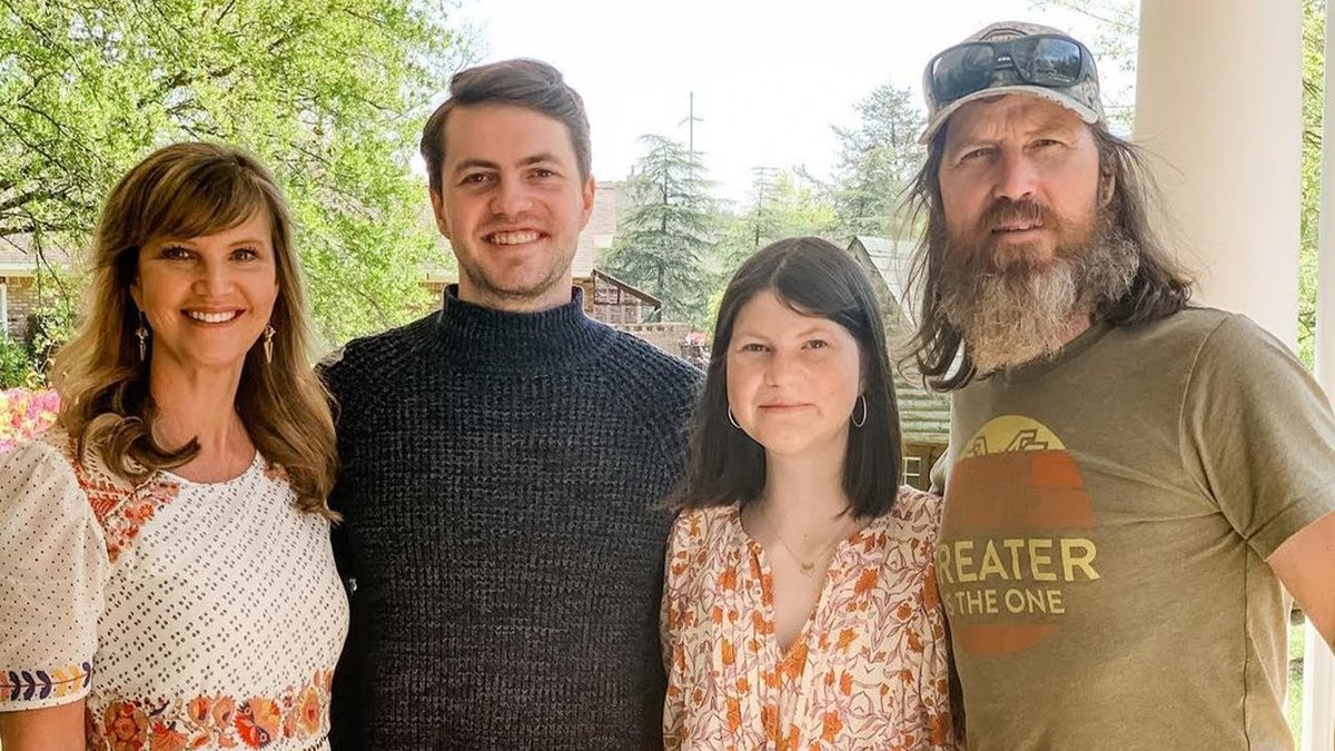 Jase Robertson Breaks Silence on Phil’s Alzheimer’s Battle: A Family’s Heartbreaking Reality