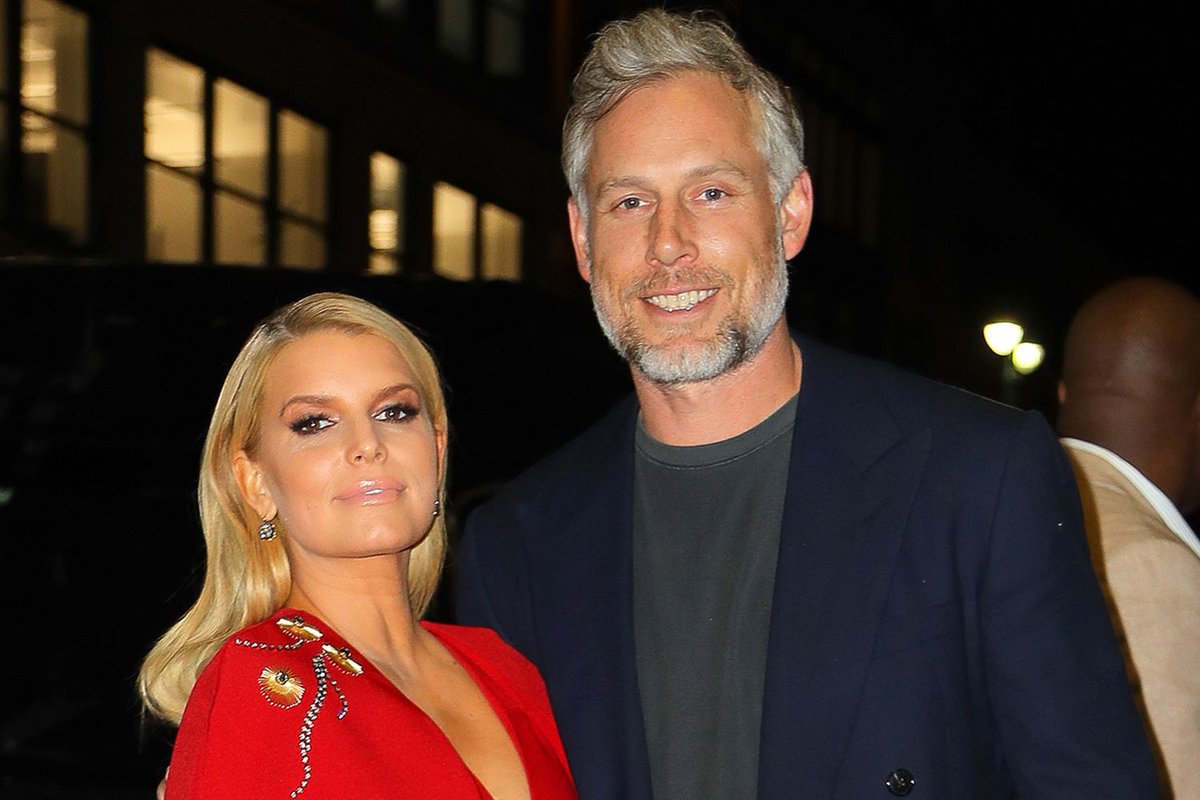 Jessica Simpson and Eric Johnson: A Family Outing Amidst Divorce Rumors