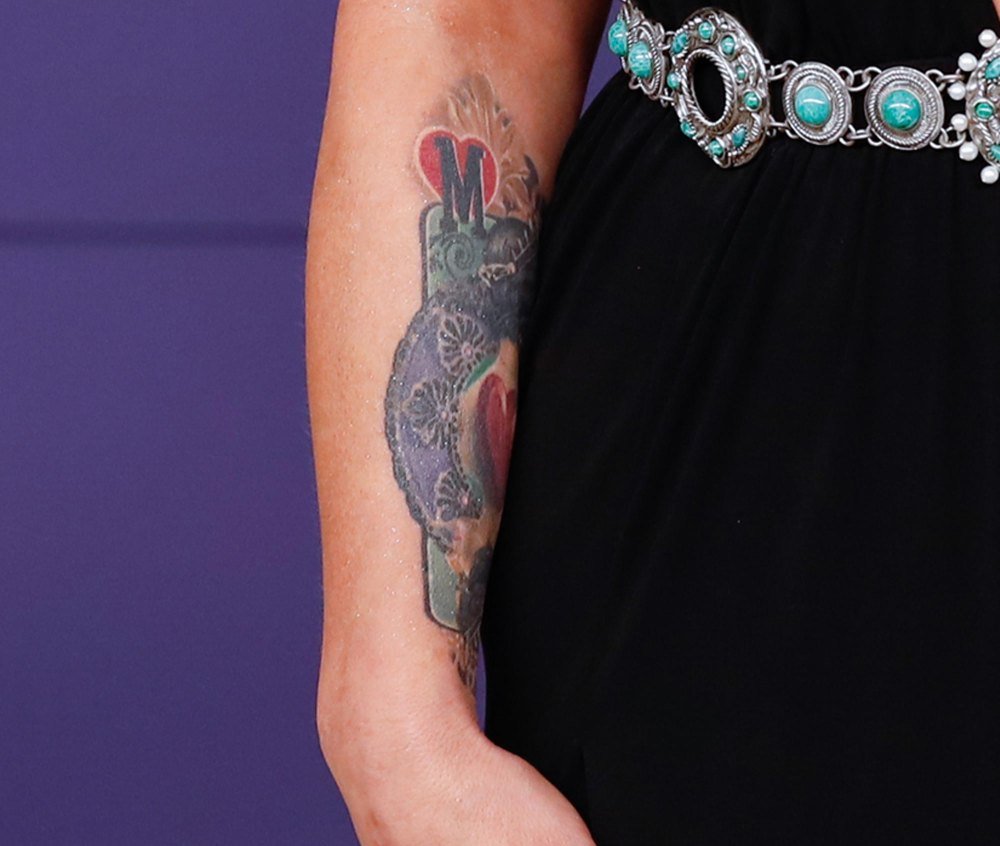 Miranda Lambert’s Horseshoe Tattoo: A Galloping Tribute to Her Equine Obsession