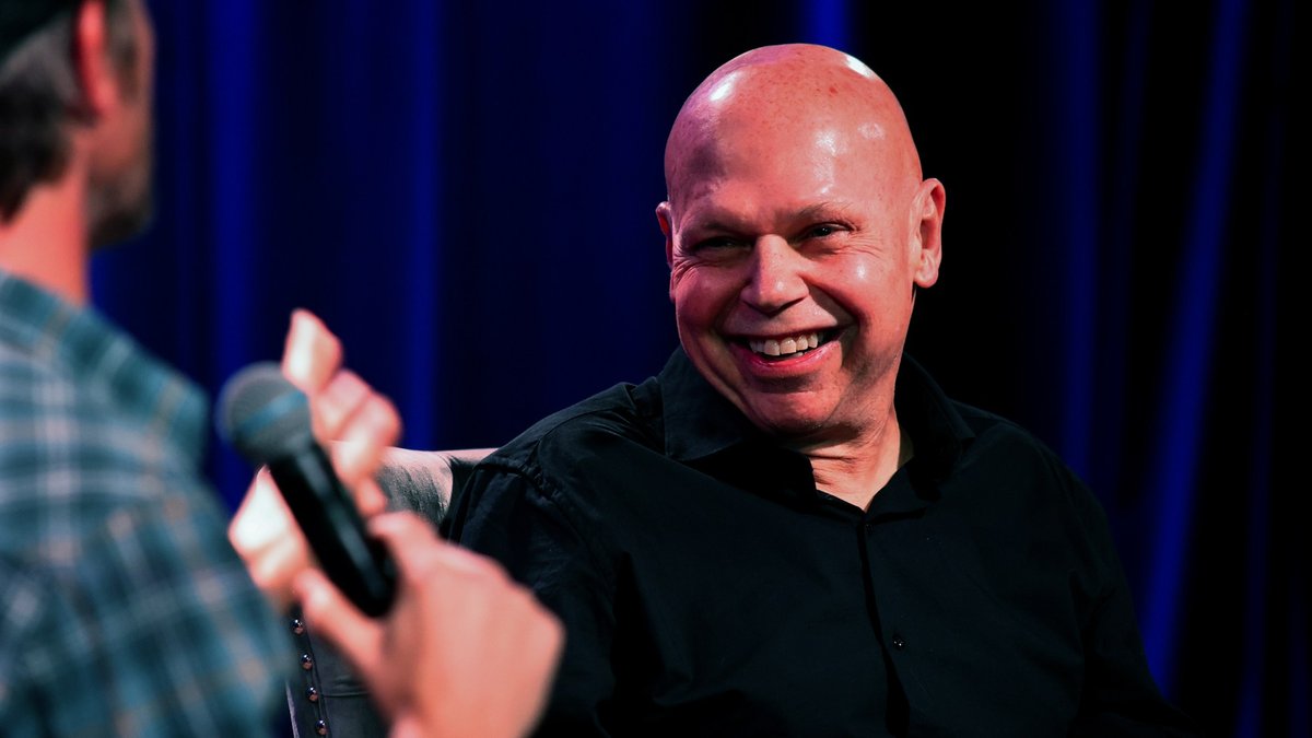 MTV Legend’s Miraculous Journey: Matt Pinfield’s Poetic Battle Against Stroke’s Silent Embrace