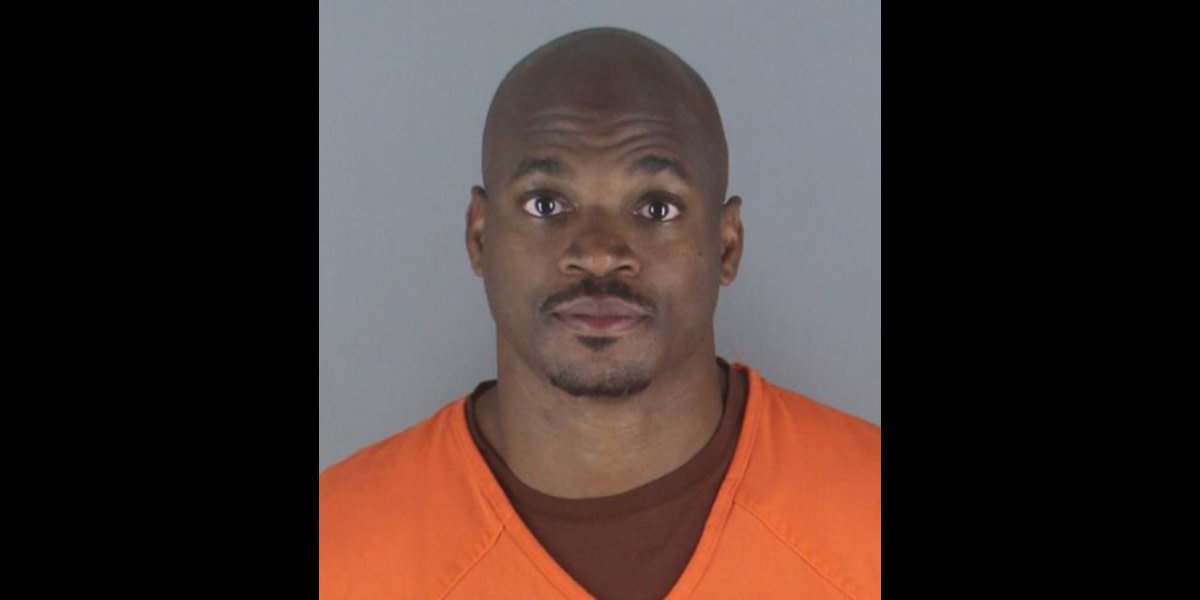 NFL Star’s Shocking Night: Adrian Peterson’s Draft Party Detour into Legal Trouble