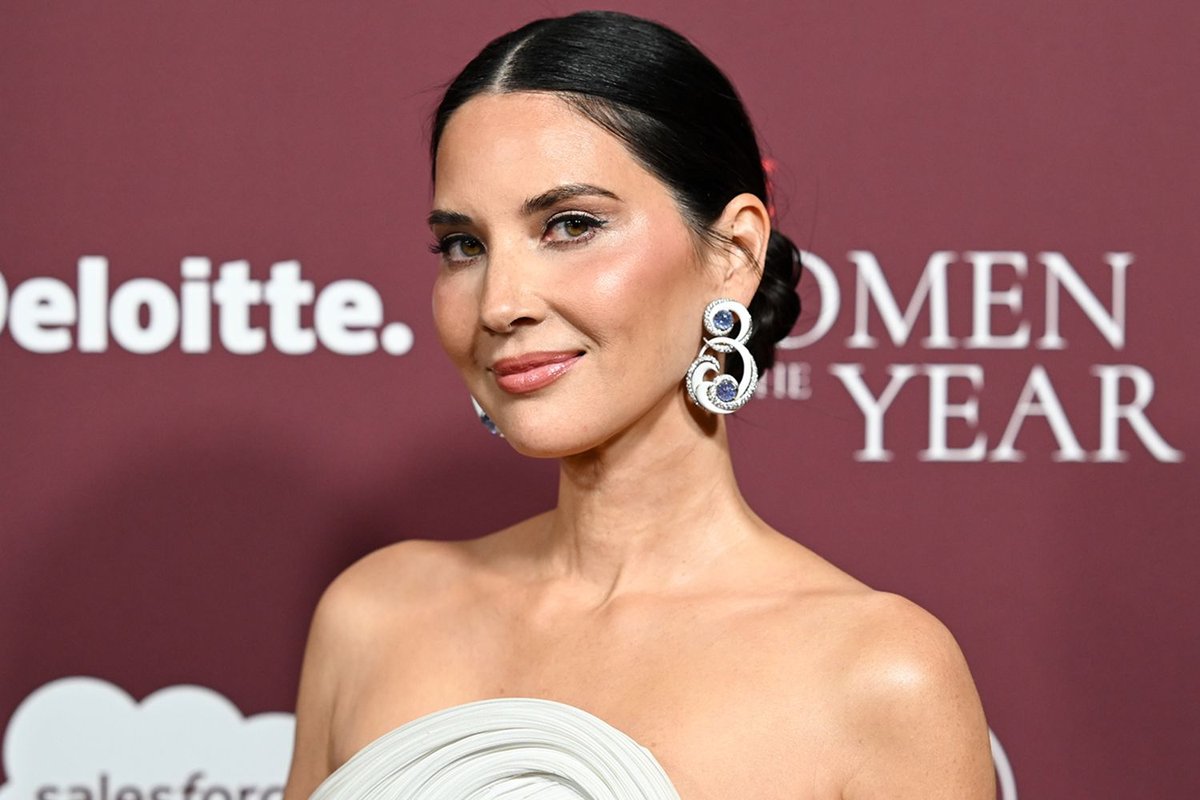Olivia Munn’s Surrogacy Saga: A Heartfelt Journey Through the Challenges of Motherhood