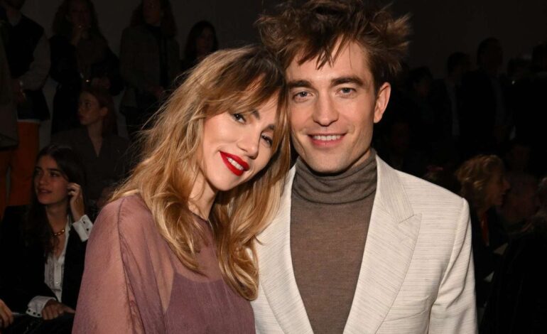 Pattinson and Waterhouse’s Stroll Sparks NYC Celebrity Roundup