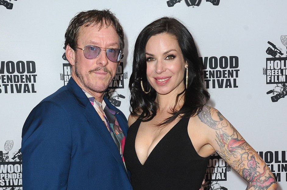 Rockstar’s Wife Emerges: A Dramatic Saga of Love, Law, and Lingering Suspense