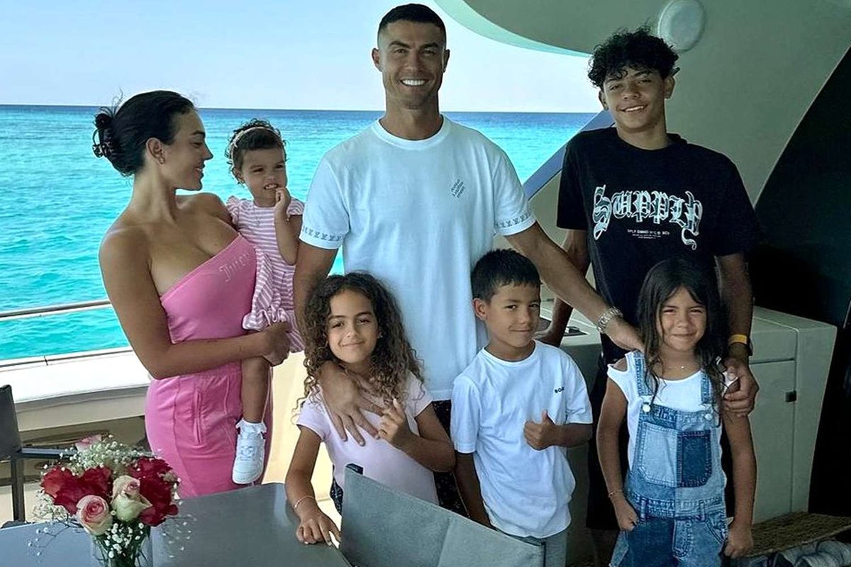 Ronaldo’s Sweet Birthday Kiss and Heartfelt Nod to His Late Son