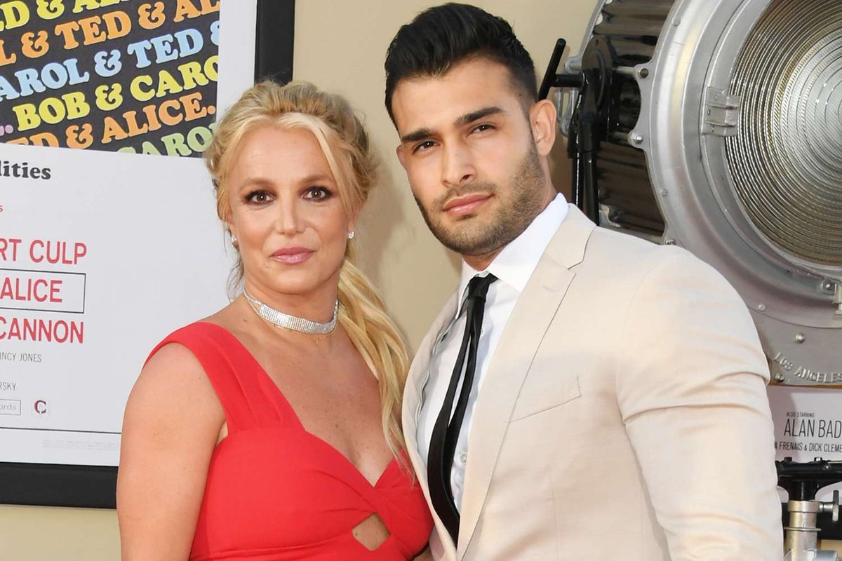 Sam Asghari’s Miami Stroll Sparks Fitness Frenzy Among Fans