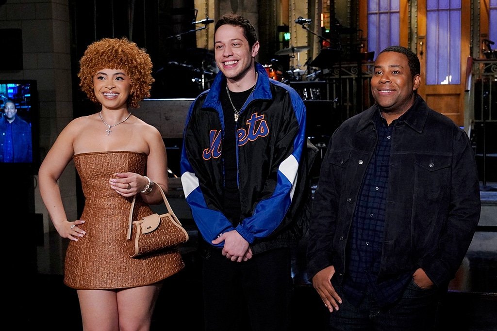 Star-Studded Genes: Celebrity Fame’s Surprising Impact on Families