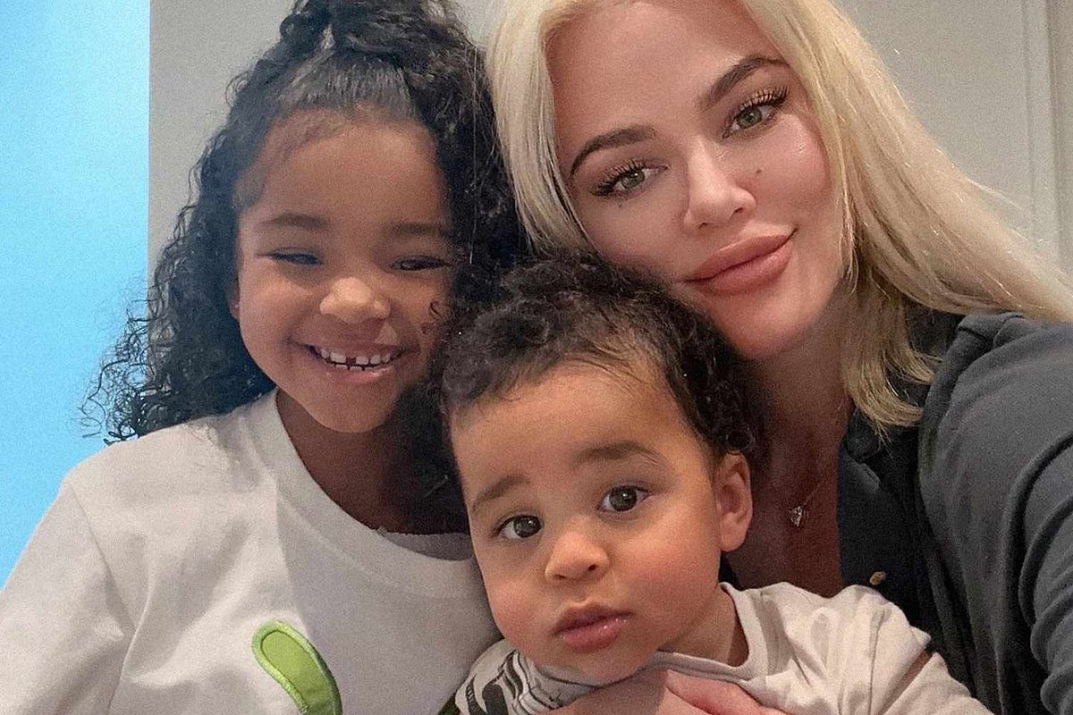 True Thompson’s Dazzling Neon Birthday Bash: A Kardashian Celebration Like No Other!