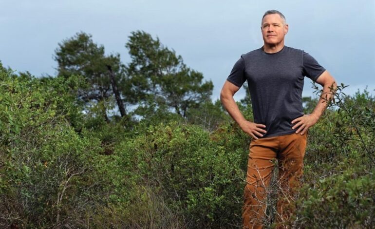 Why Jeff Corwin Prioritizes Living Species Over De-extinction Dreams