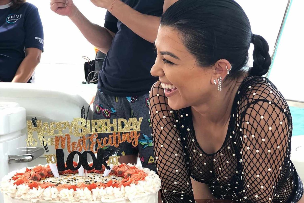 Why Kourtney Kardashian’s Crumbl Cake Backlash Is Overcooked