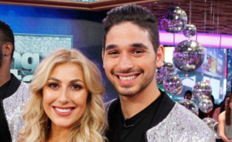 Alan Bersten and Emma Slater: A Dance of Professionalism After That Steamy Onstage Kiss
3.