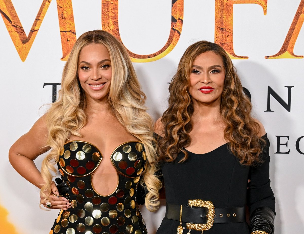 Behind Beyoncé’s Backstage Sorcery: 21 Celeb Facts You Can’t Unsee