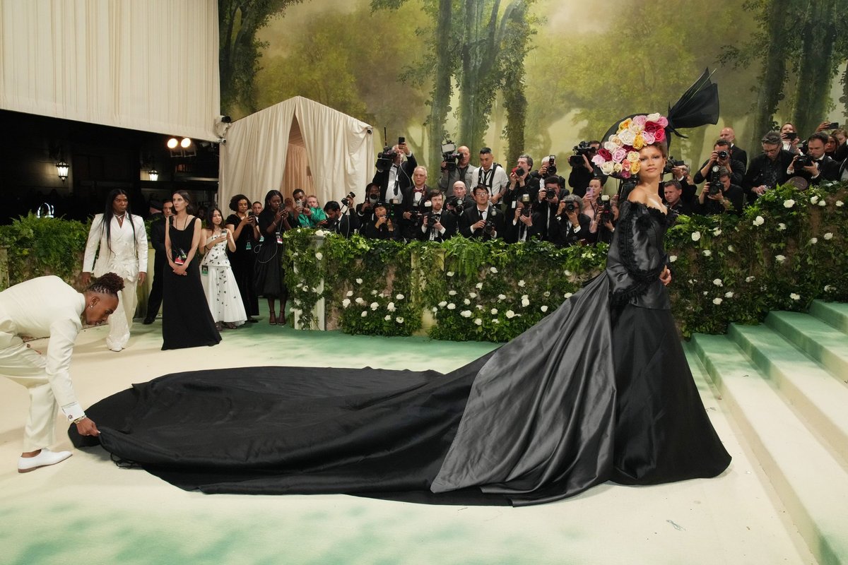 Behind the Beads: 2025 Met Gala’s Overlooked Style Secrets